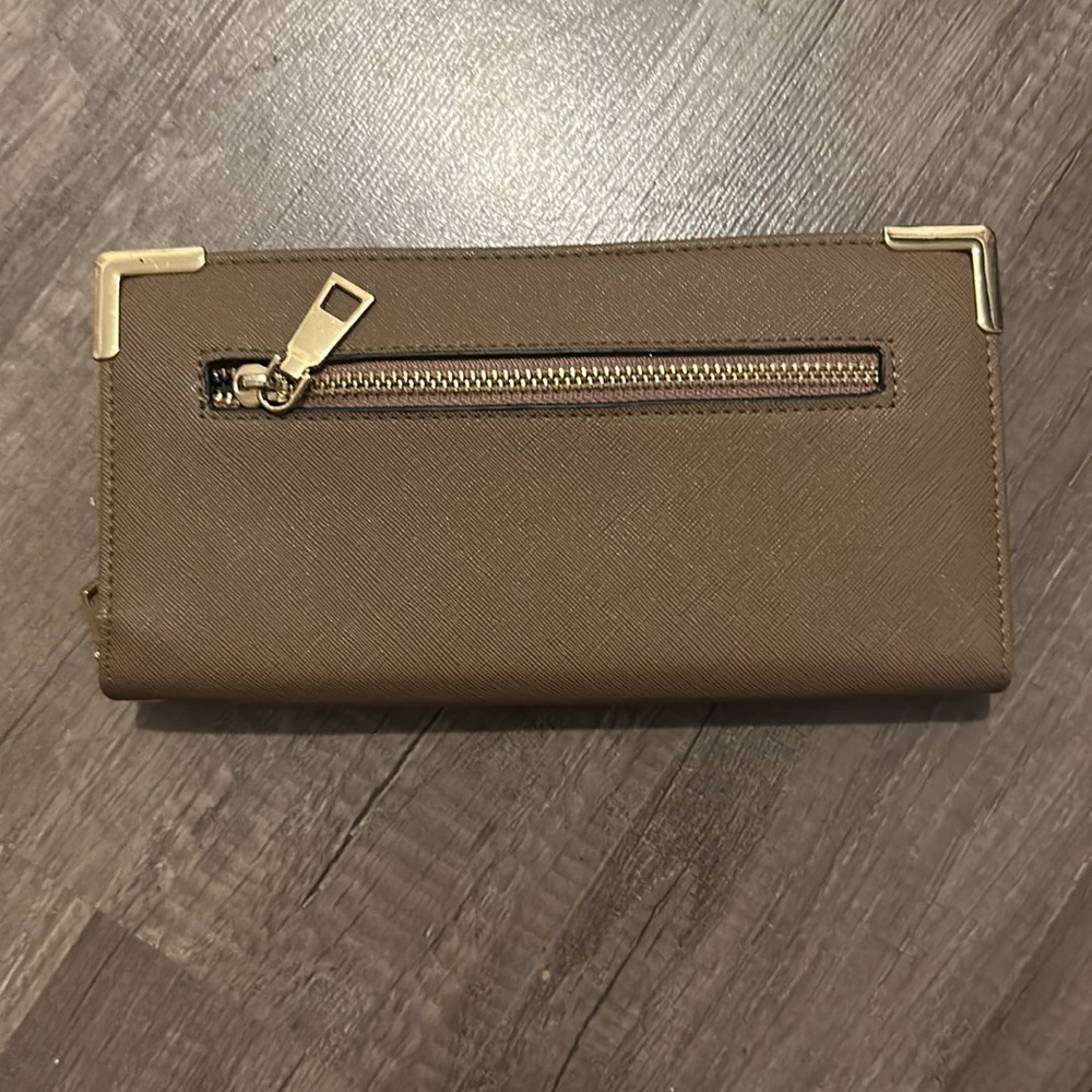 Wallet - Picture 2 of 3